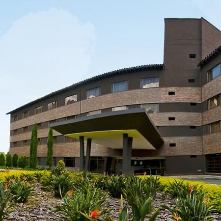 Movich Hotel Las Lomas Ριονέγρο Εξωτερικό φωτογραφία The main entrance of the University of Roehampton