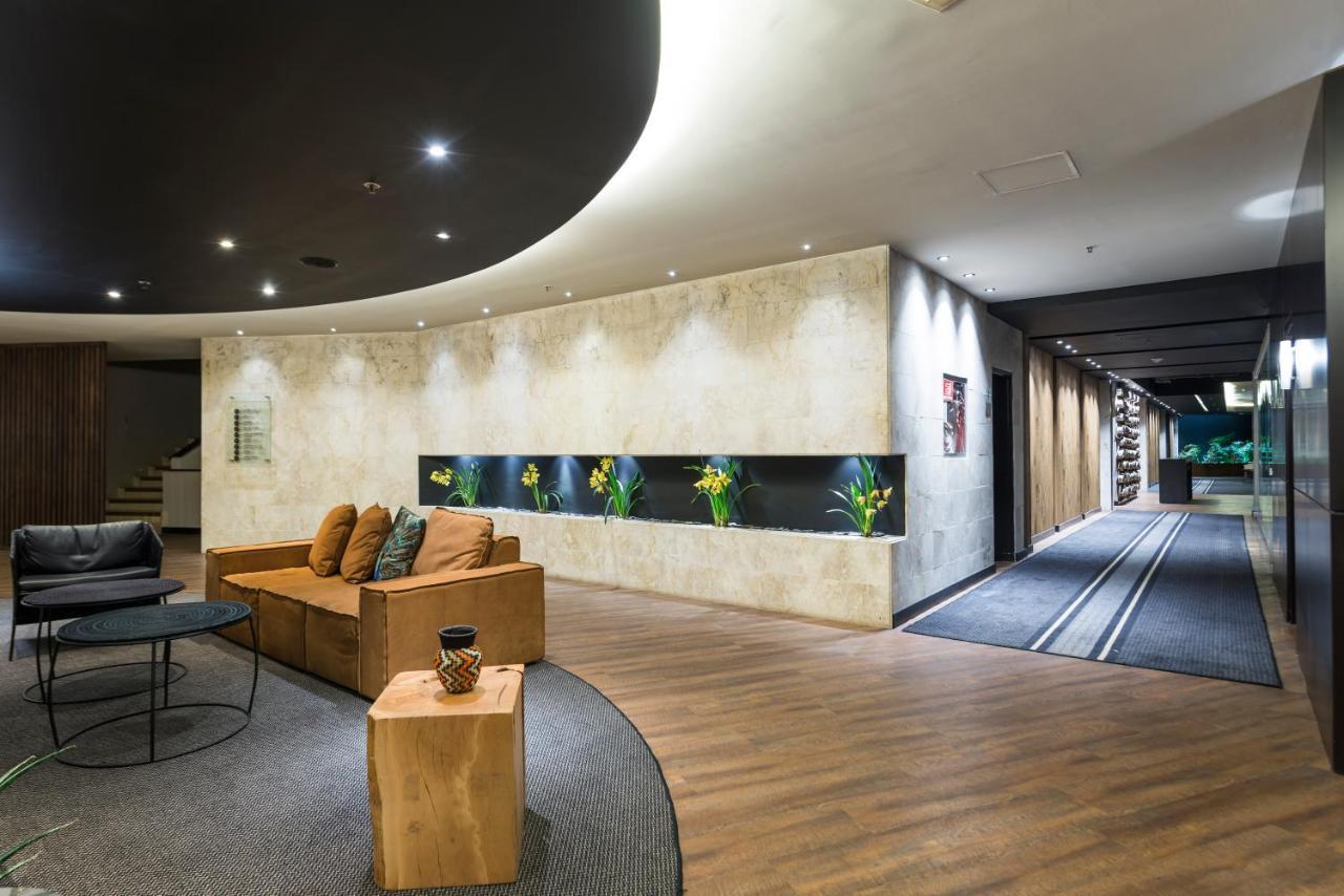 Movich Hotel Las Lomas Ριονέγρο Εξωτερικό φωτογραφία The interior of the hotel
